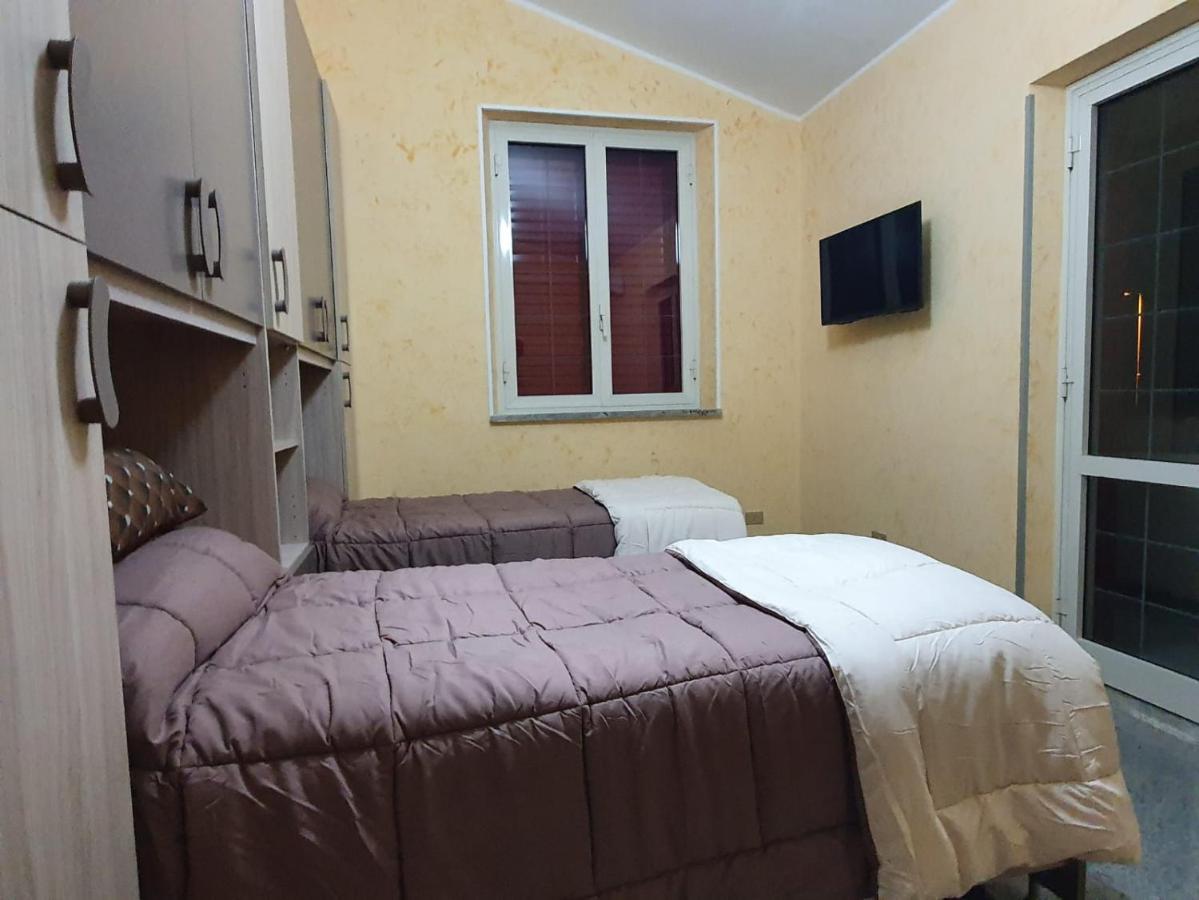 Casa Paradiso Appartement Palmi Buitenkant foto