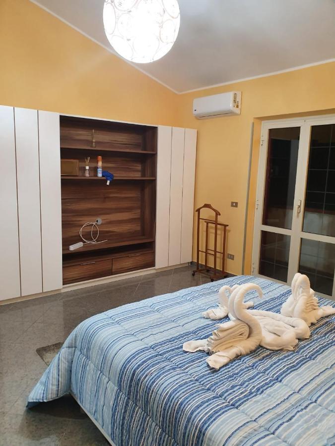 Casa Paradiso Appartement Palmi Buitenkant foto