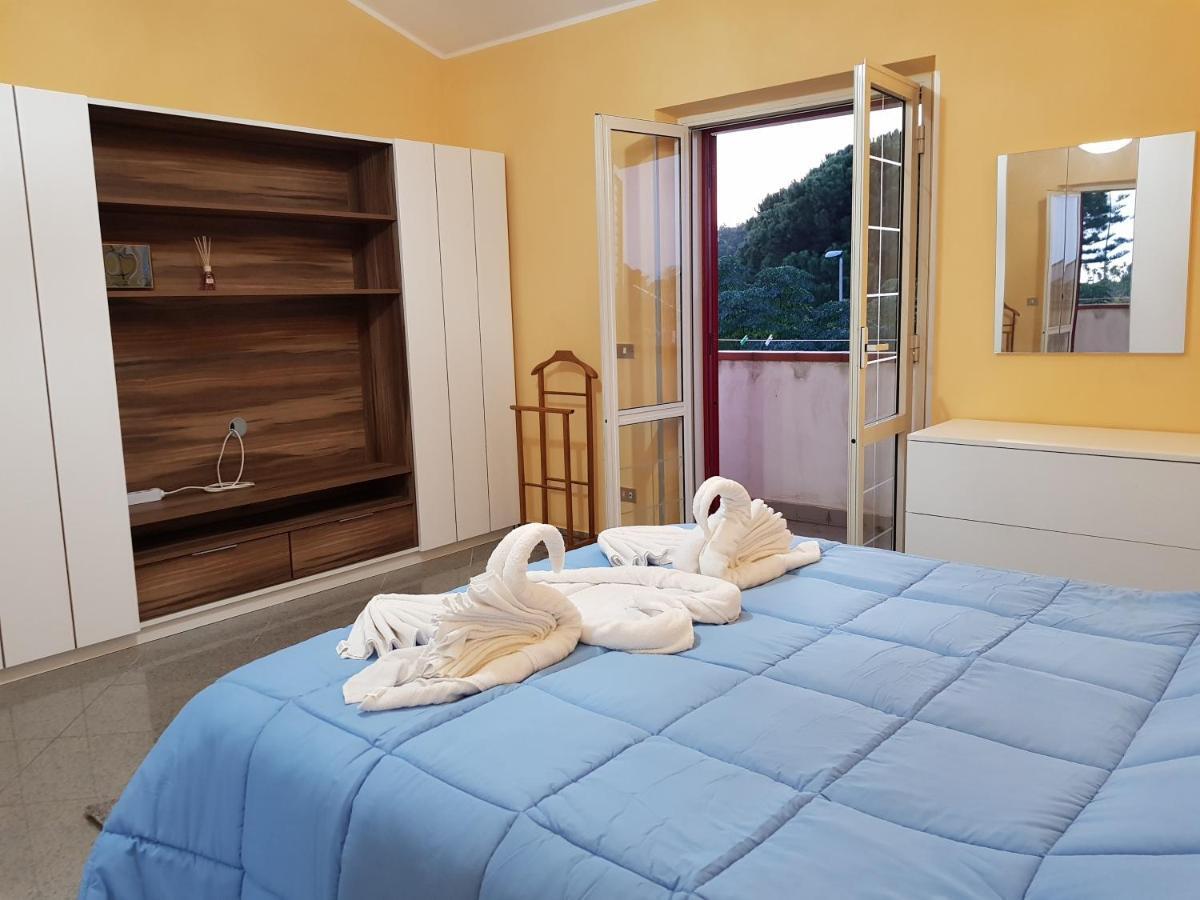 Casa Paradiso Appartement Palmi Buitenkant foto